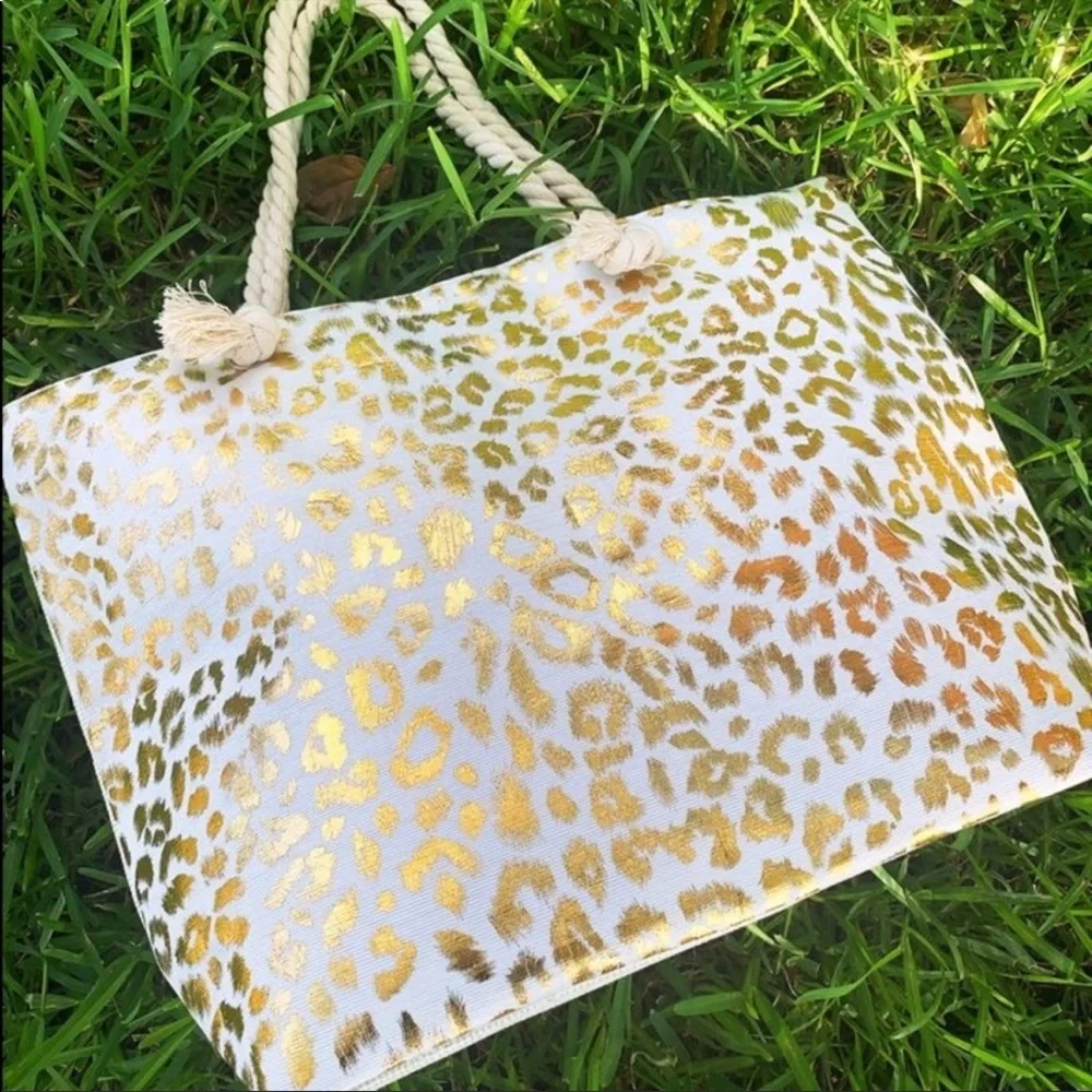 Beautiful Metallic Shiny Leopard Print Bag - Picture 12 of 14